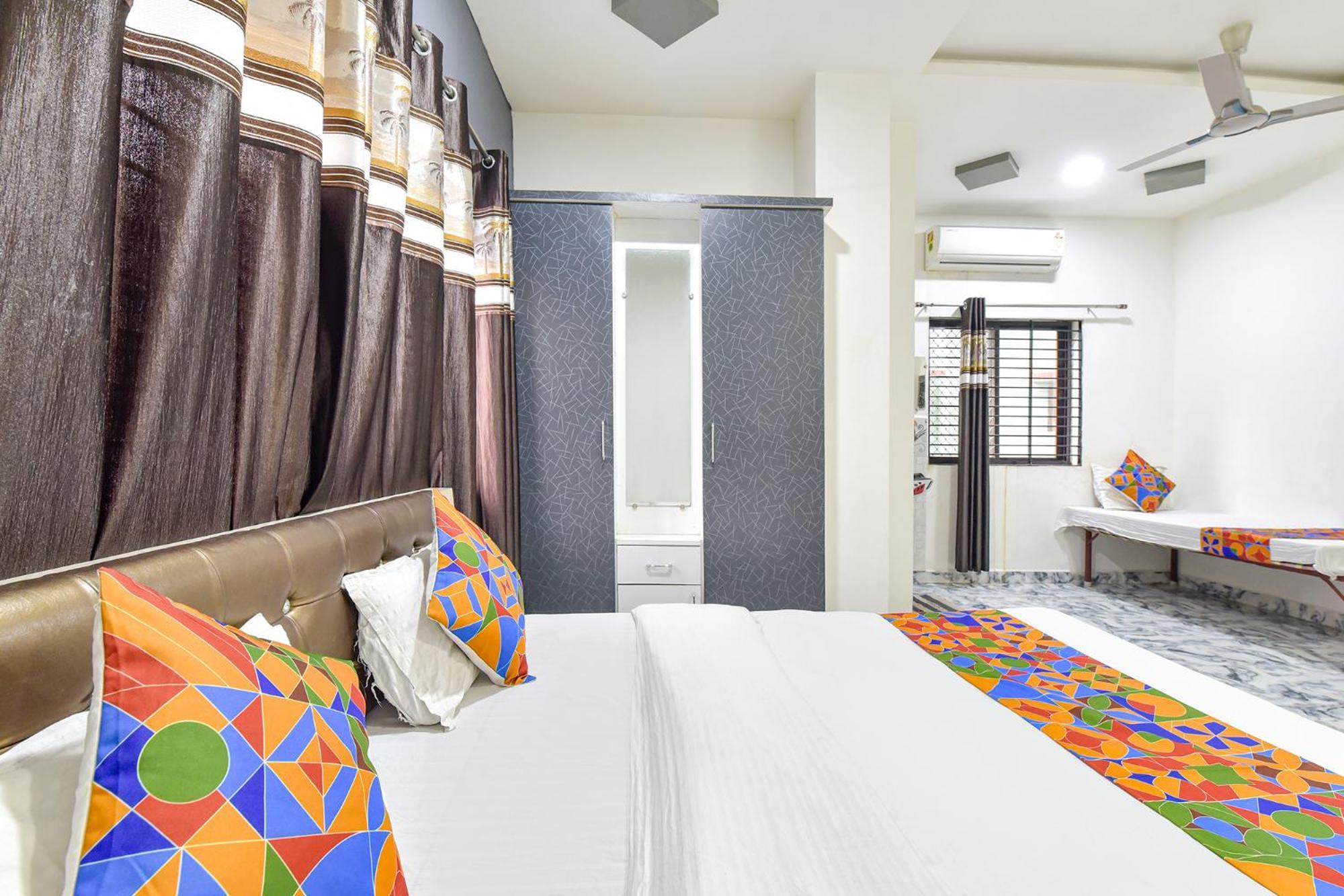 Fabexpress Soni Palace Ujjain Eksteriør bilde