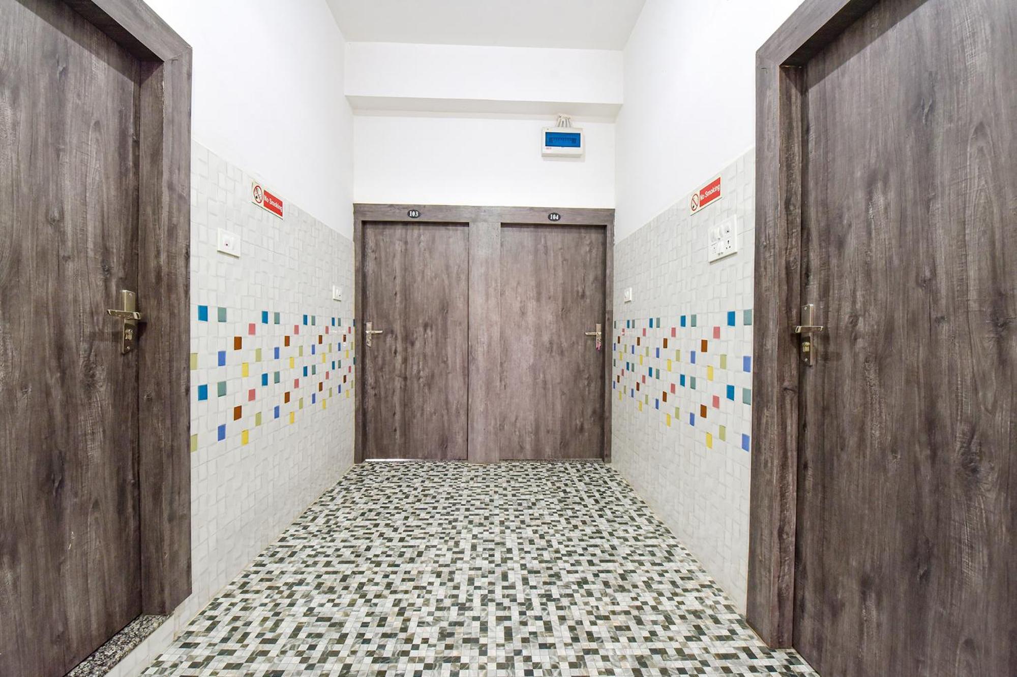 Fabexpress Soni Palace Ujjain Eksteriør bilde