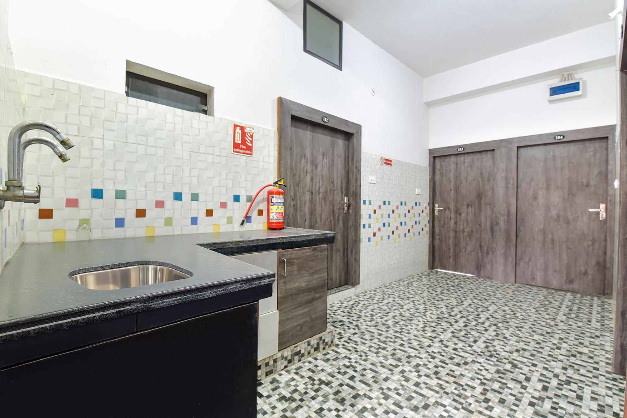 Fabexpress Soni Palace Ujjain Eksteriør bilde