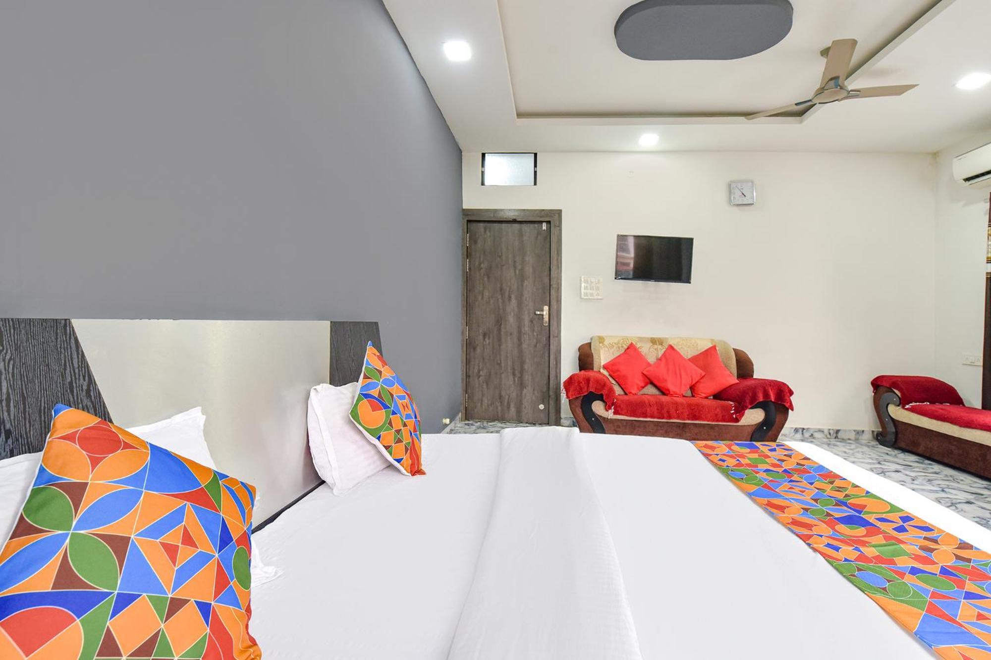 Fabexpress Soni Palace Ujjain Eksteriør bilde